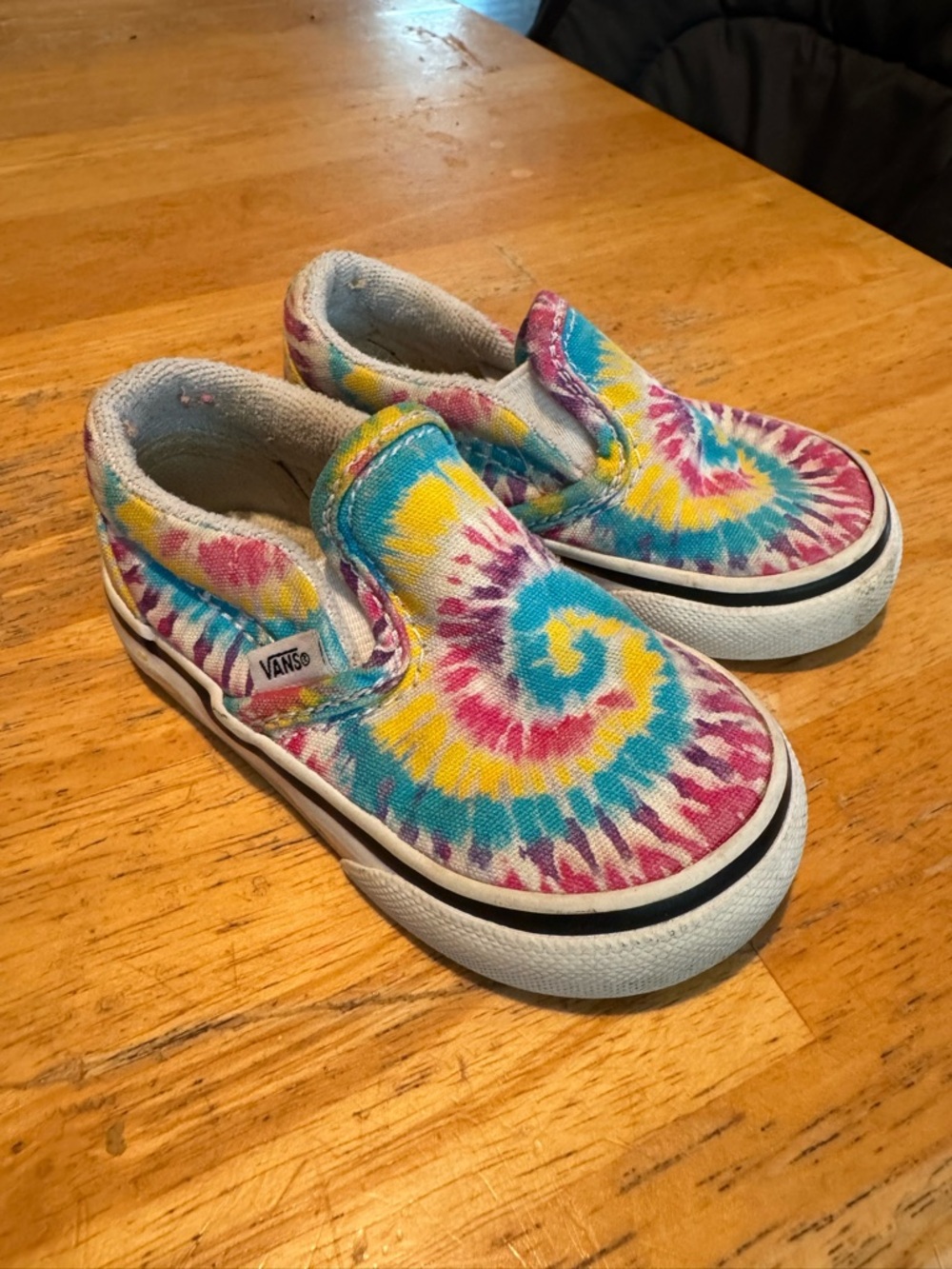 Vans Kids Slip-On Sneakers in Tie-Dye Pink Yellow Blue